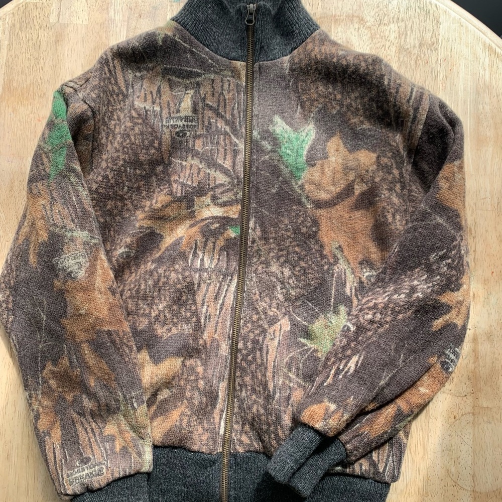 Hot Shot Outdoor Apparel Wool/Knit Camo Jacket size medium